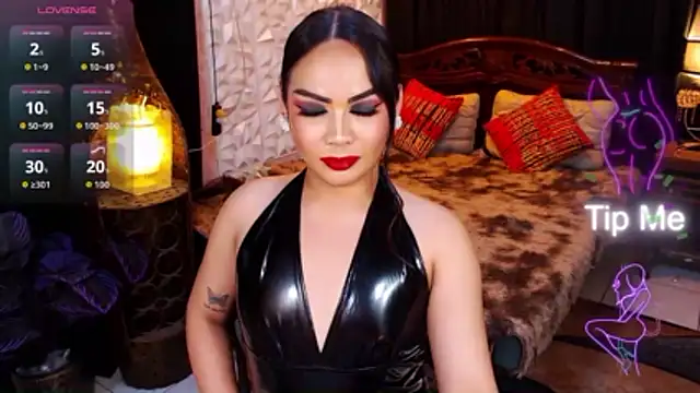 GODDESSHUGECOCKANDREA webcam