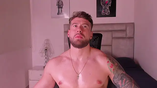 paul_rogerr webcam
