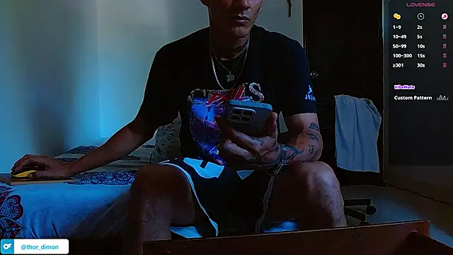 bray_hotboy777 webcam