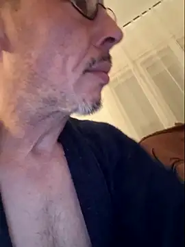 Vasember11@xh webcam