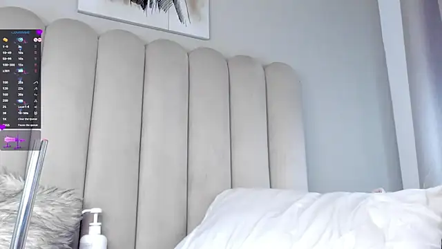 CharlotteDupontt webcam