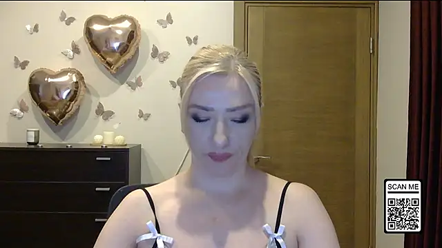 Wild_Silk_Desire webcam