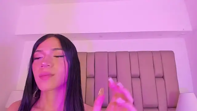 AllanaRosee webcam