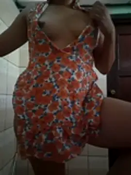bomboncita24 webcam