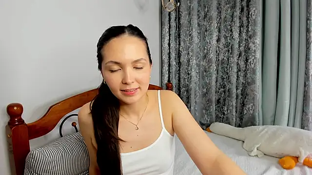 ameliyaa_sun webcam