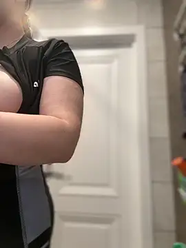 Lunar_ShyXO webcam