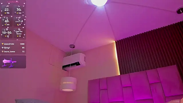 elodie_walker webcam