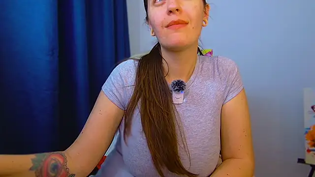 Ann_mikela webcam