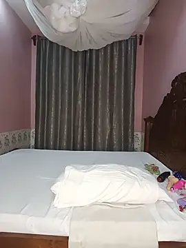 pussified_shawrie01 webcam