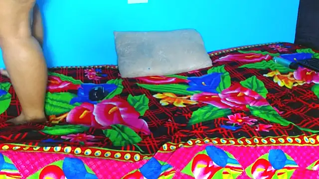 xxxsarahot250316 webcam