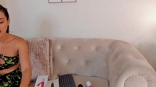 Emilly_Beaumont webcam