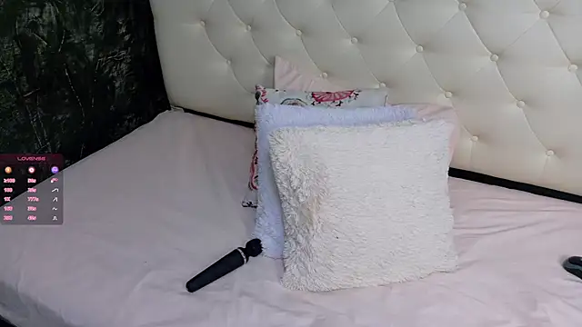 olivia_love_ webcam
