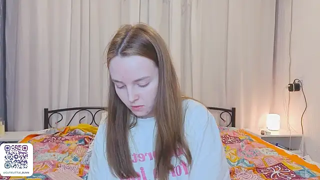 bae_cake_ webcam