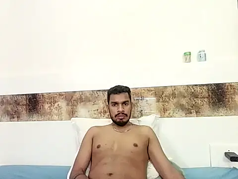 Desihotboy990 webcam
