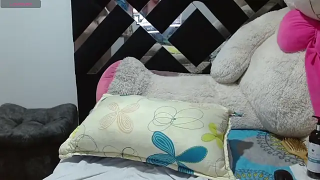 SarithaBunny live cam