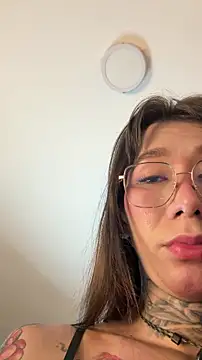 Modella: sweet_karinpaz777