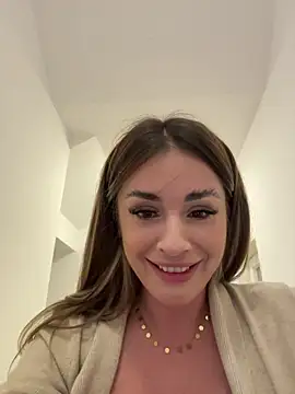 isabellaetthan (F young) - Spank my naked pussy+4LT
