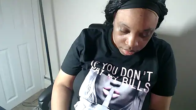 Sexymona1218 webcam