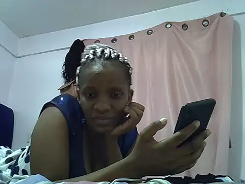 prettybeee webcam