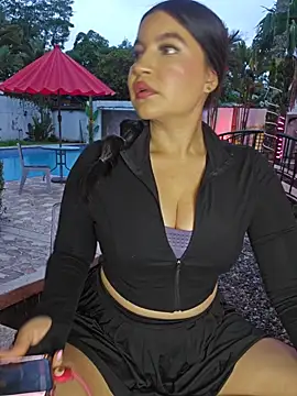Pretty_Julieta webcam
