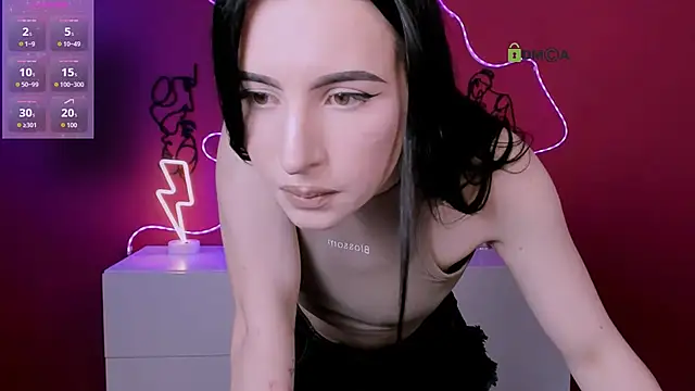 alia_skay webcam