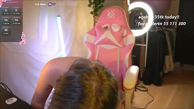 lily_noris webcam