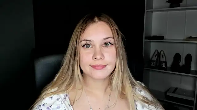 kitty_valeria webcam