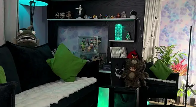 KiraLiLime webcam