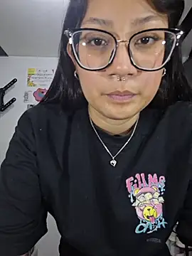 Isax_red webcam