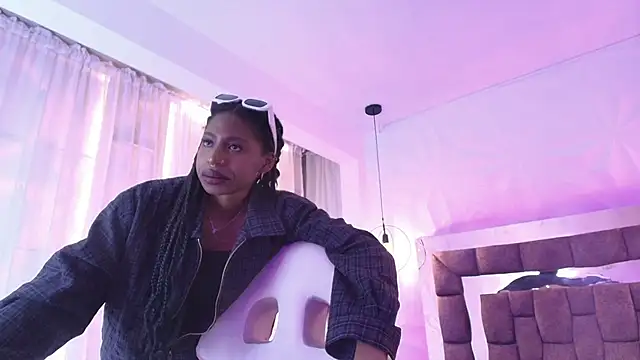 Queen_perla_ webcam