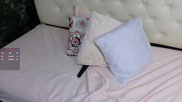 olivia_love_ webcam