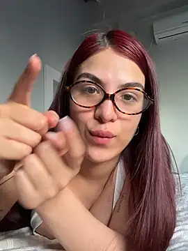 thompsonabella666 (Ask my age) - Show tits