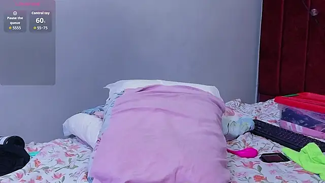 matureahomegirl (F young) - tight pussy massive squirt