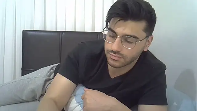ciceroable (M young) - #asian #big-cocks #bisexuals #black-hair #cam2cam #dirty-talk #footjob #hd #humiliation #middle-priced-privates #muscular #precum #sexting #small-audience #striptease #studs #young
