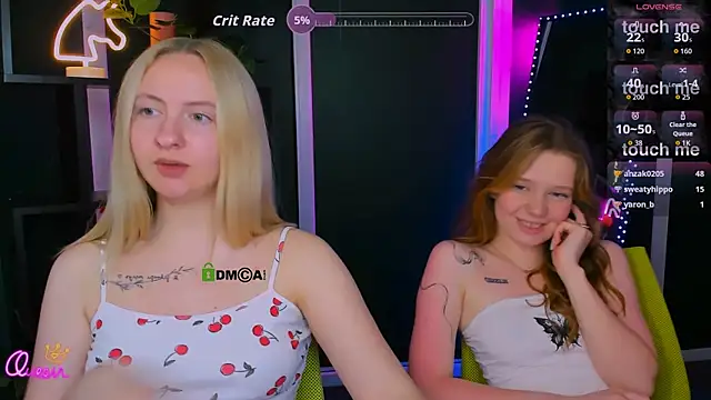 mila_glow1 webcam