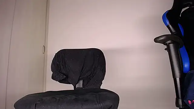 MAXJONES_2 webcam