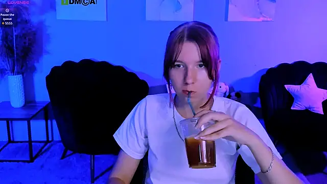 gloria_bubble (F teen) - show panties