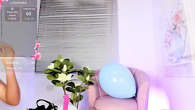 mia_jonnes18 webcam