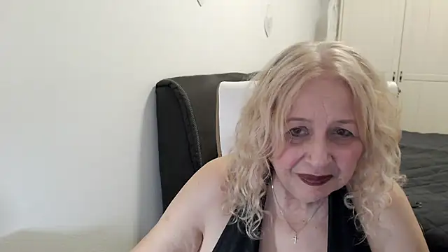 SusiLifeXXX webcam
