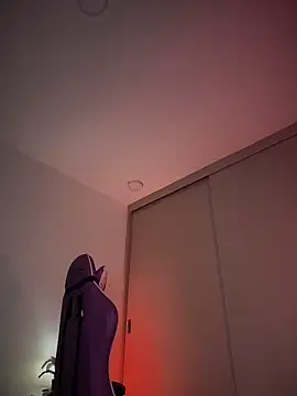 Hips_hannah webcam
