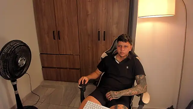 Jake_simons webcam