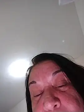 Yaya_Mineira webcam