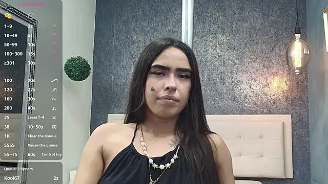 Cloeandtyfanny webcam