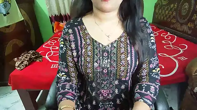 BengaliQueenStar webcam