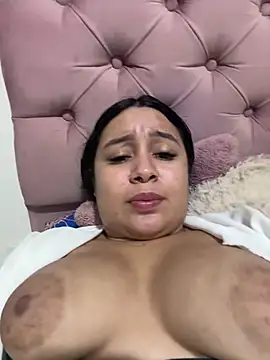 Pretty_Isadora webcam