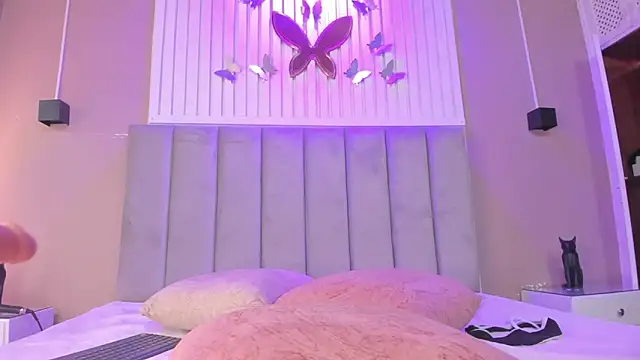 _Kailythompson webcam