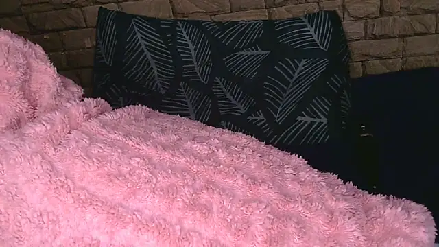 Sweethoneyglow webcam