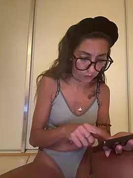 Lalla_Amani webcam