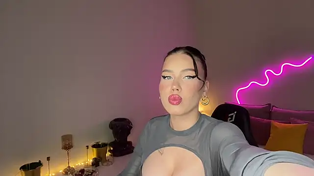 mistress_of_hearts - Mistress_of_hearts's free webcam - UK Sex Cams