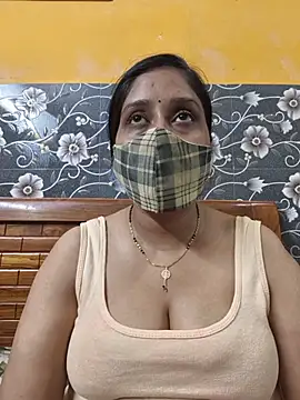 Wildsimmi25 webcam
